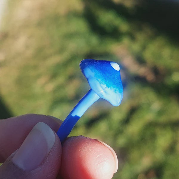 Mini Glass Mushrooms (Stakes)