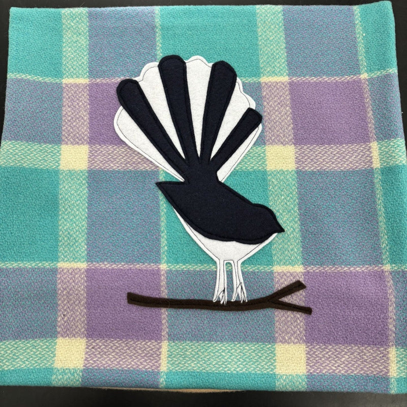 Blanket cushion - Fantail